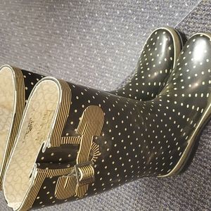 Size 8 rain boots